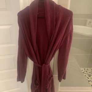 Super soft robe- barefoot dreams !